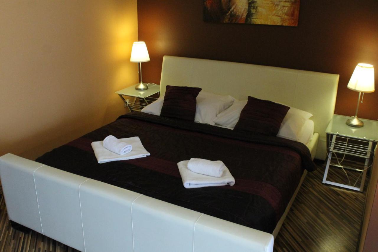 Hellene Guest house Piest'any